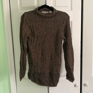 Brown long sleeve sweater